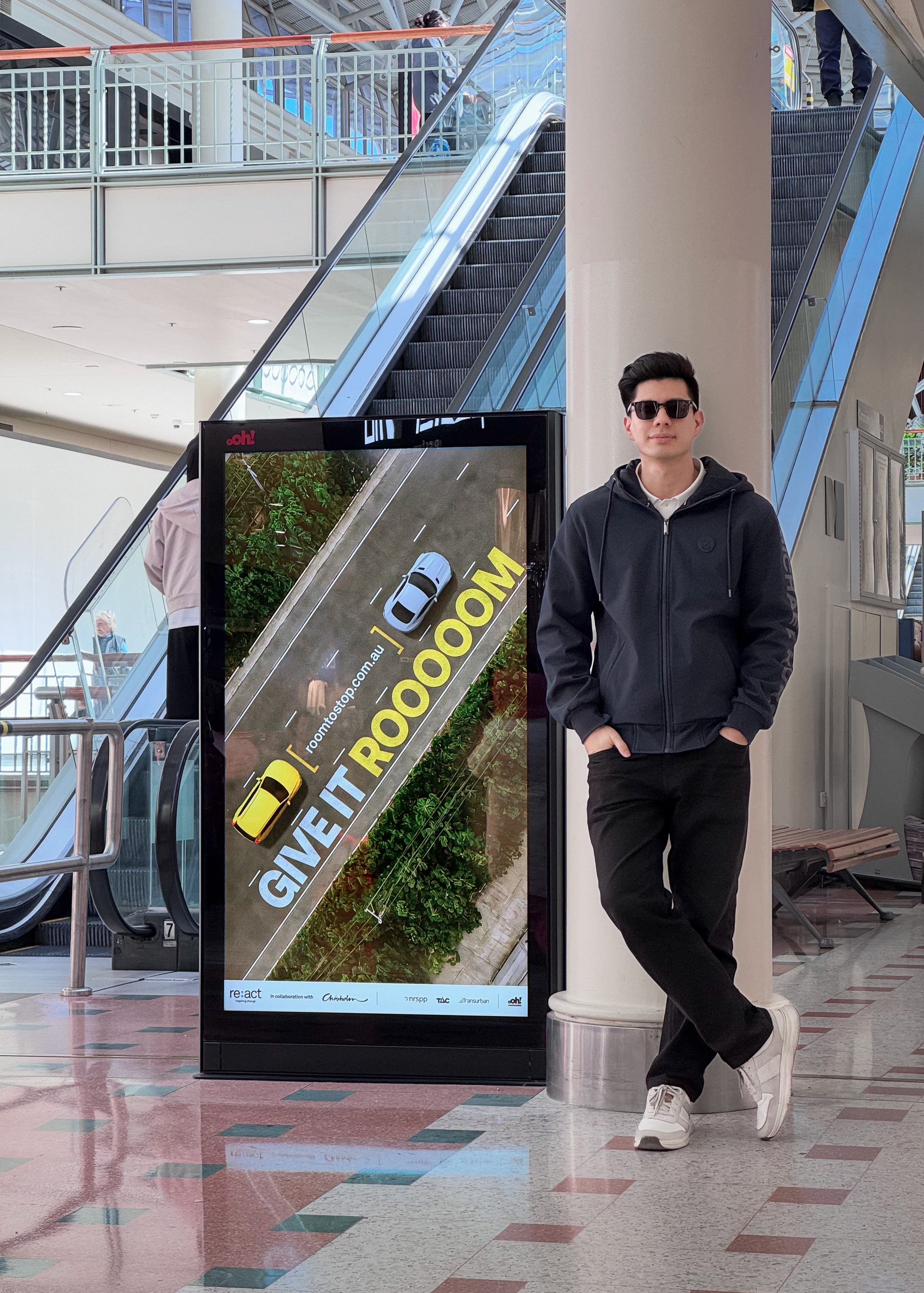Retail billboard